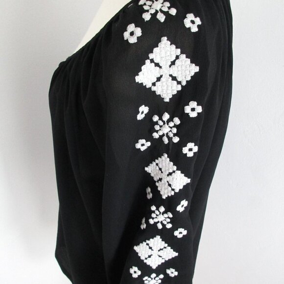 Old Navy‎ Blouse Women's XL Black Embroidered Long Sleeve Split Neck Polyester - Picture 7 of 14